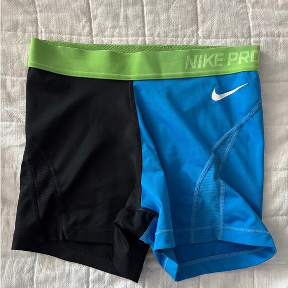 Three Pairs of‎ Nike Dri-Fit Spandex, Funky Blue, Size Medium - Picture 5 of 6